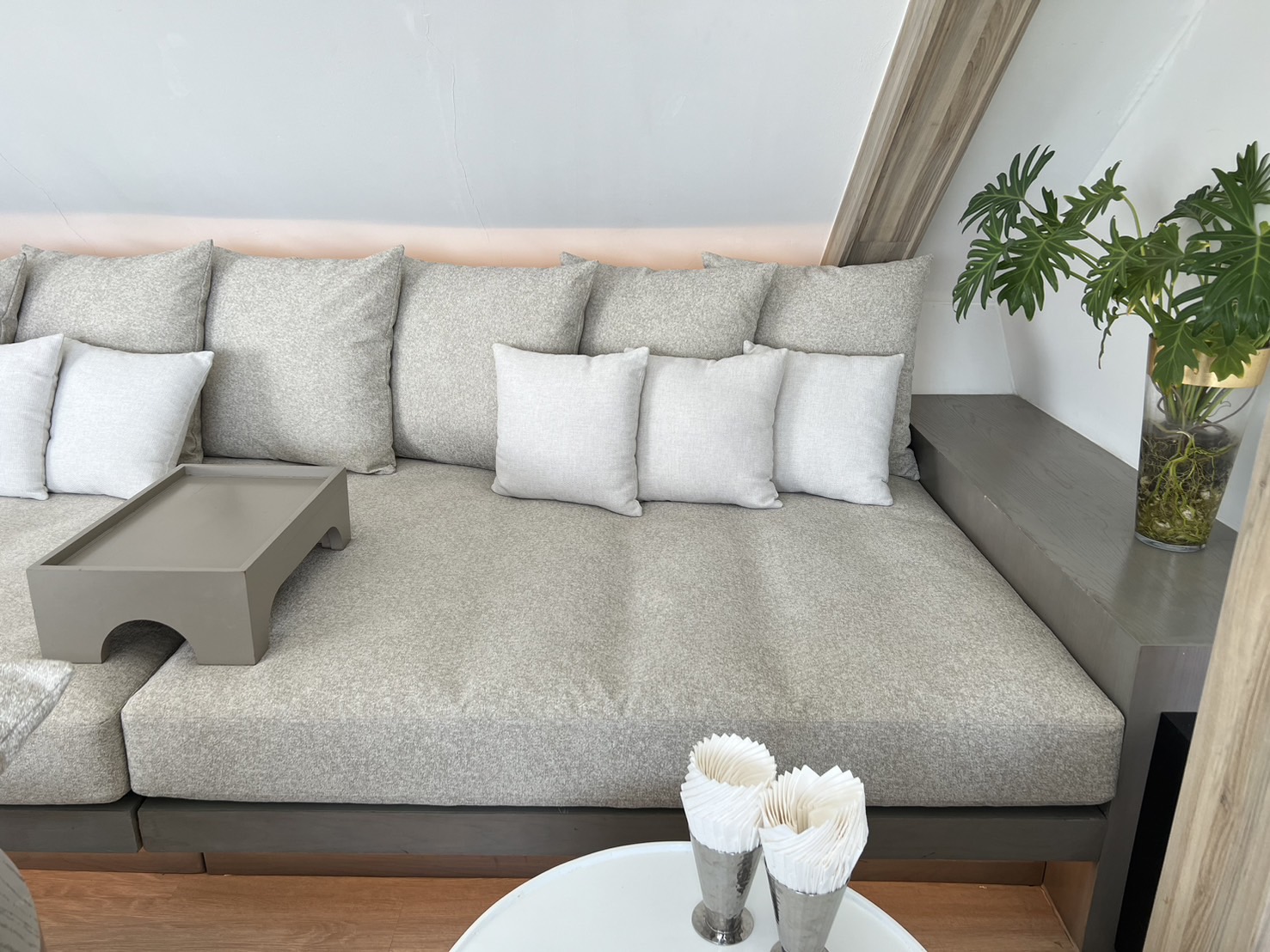 ผลงาน Reupholstery 04
