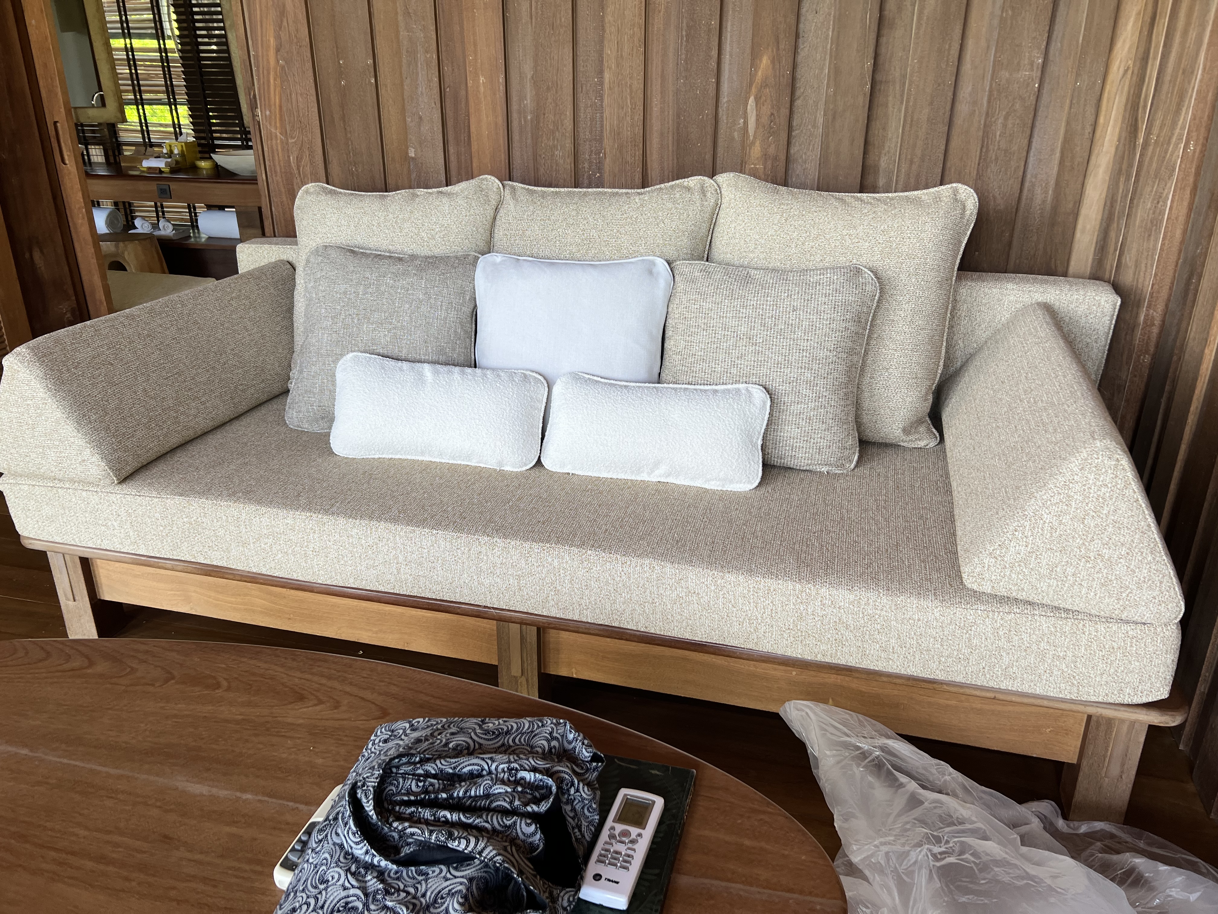 ผลงาน Reupholstery 05